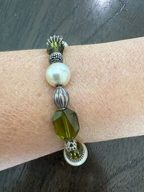 925 Olive Green Beaded Pearl Accent Bracelet With Sterling Silver Accents